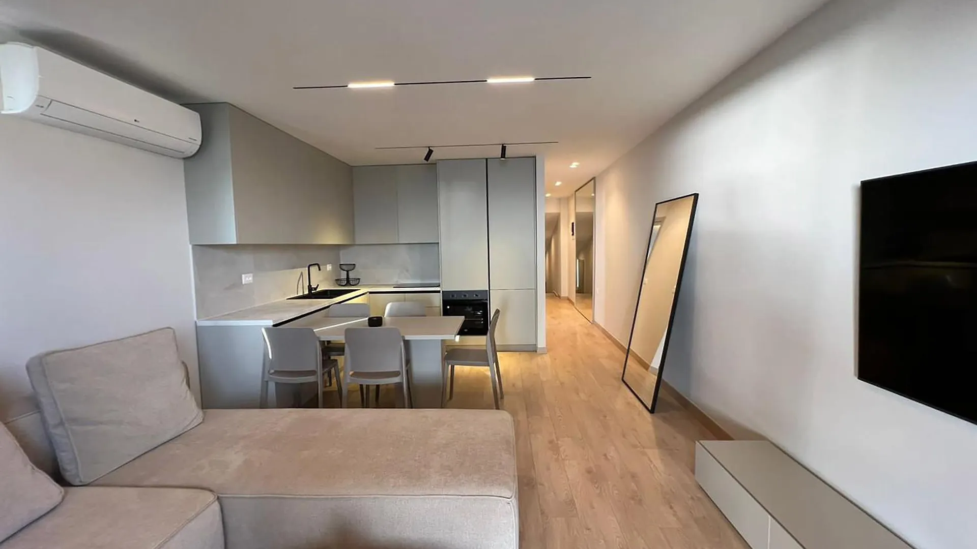 Apartment Ansel Home Sarande